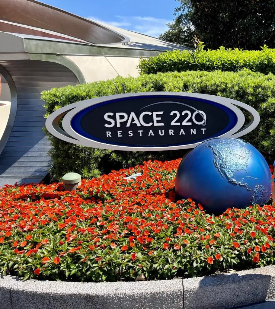 space2208