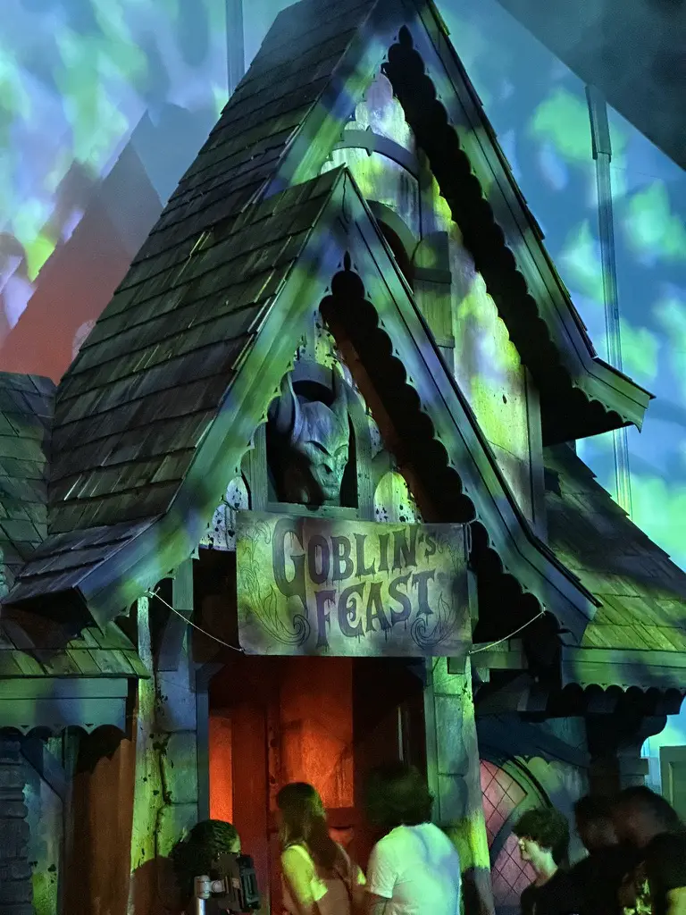 halloween horror nights goblins feast