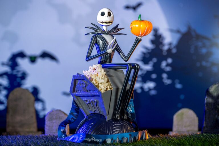 Mickey’s Not-So-Scary Halloween Party: Your Guide to All the Ghoulishly Good Eats